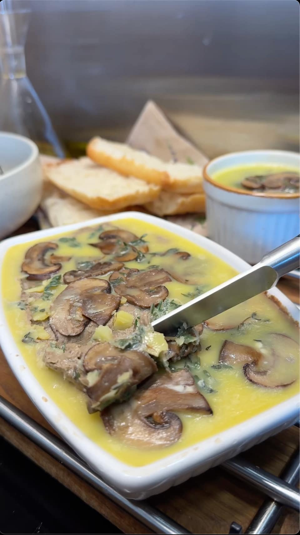 MUSHROOM AND THYME PÂTÉ