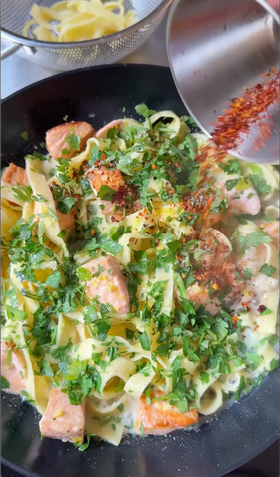 Creamy Lemon Salmon Pasta