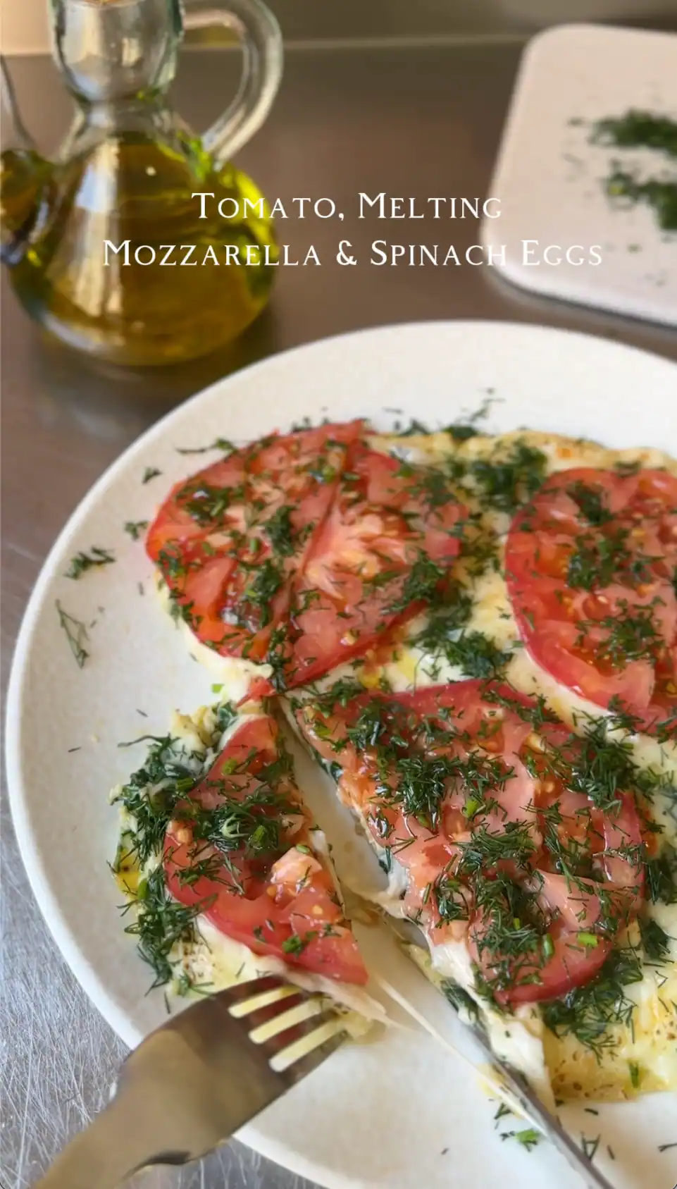 Tomato, Melting Mozzarella & Spinach Eggs