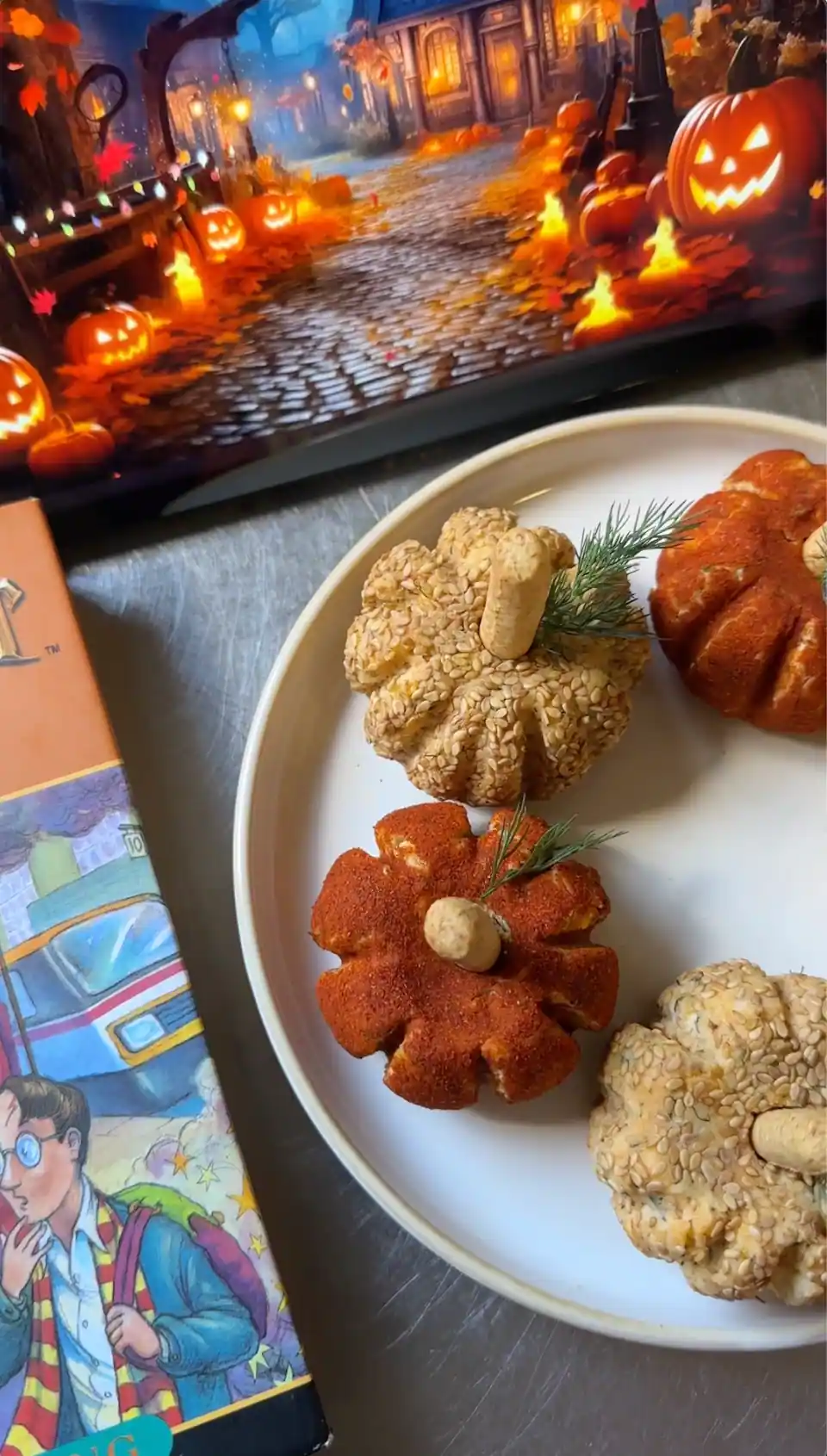 Halloween Pumpkin Cheese Balls Recipe